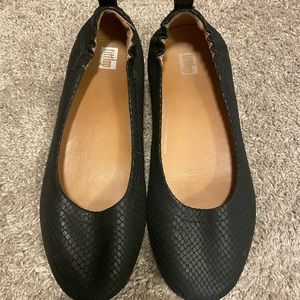 Black Leather Fitflop Flats Size 7.5